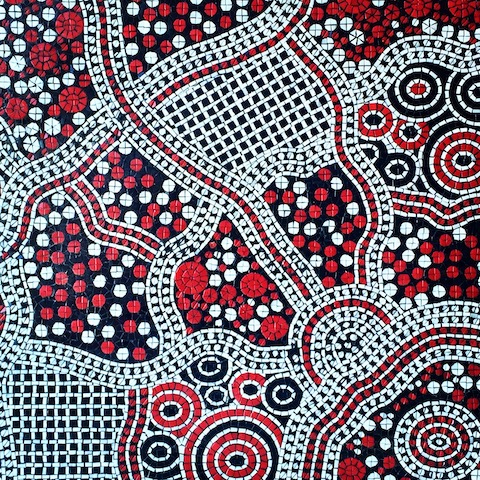 https://symmetryartisanstudios.com.au/wp-content/uploads/2017/09/Redblack-mosaic-tile-1.jpg